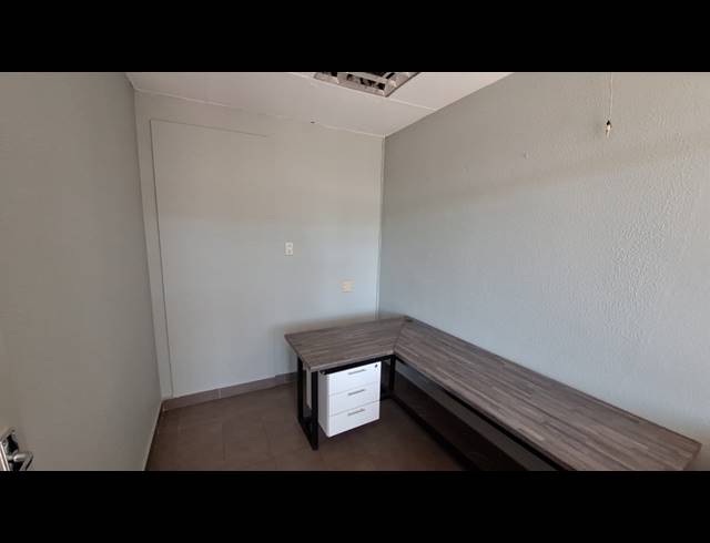 8,000M² WAREHOUSE FOR SALE IN WYNBERG